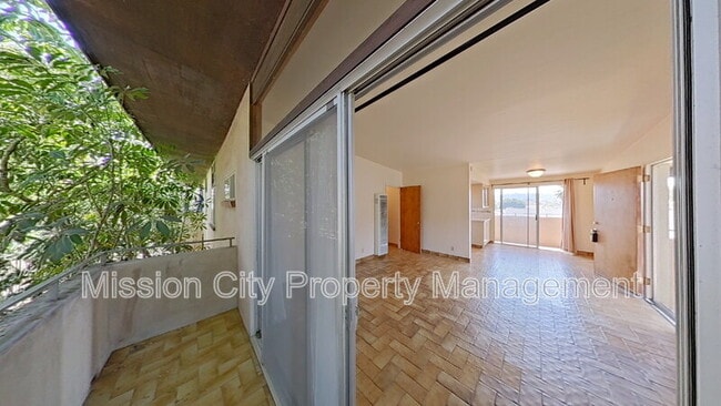 Building Photo - 1016 E Canon Perdido St Unit C Rental