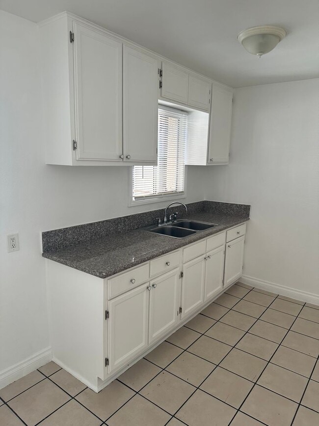Photo - 6808-6812 Main Street Unit 6810 1/2