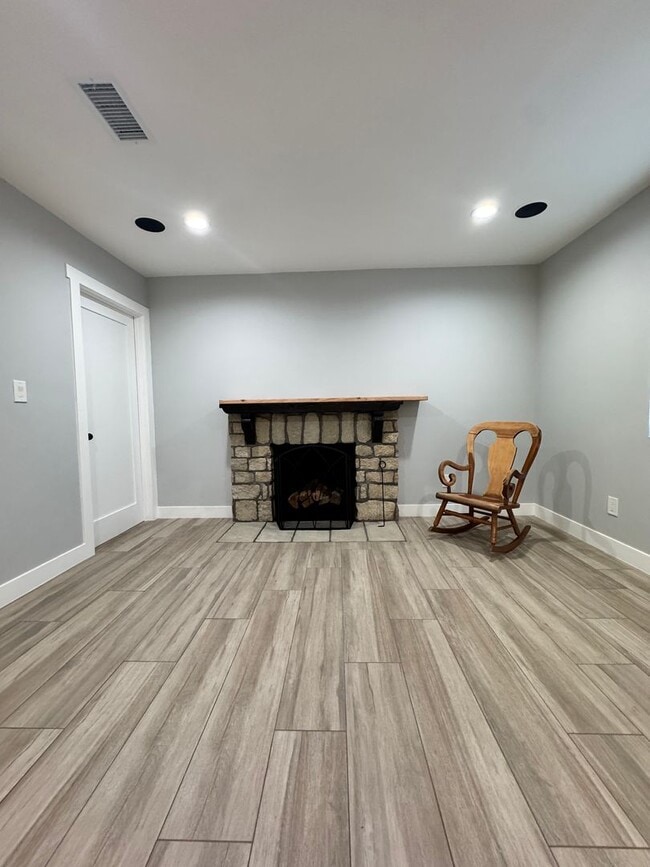 Photo - 1650 W 83rd St Unit 1648