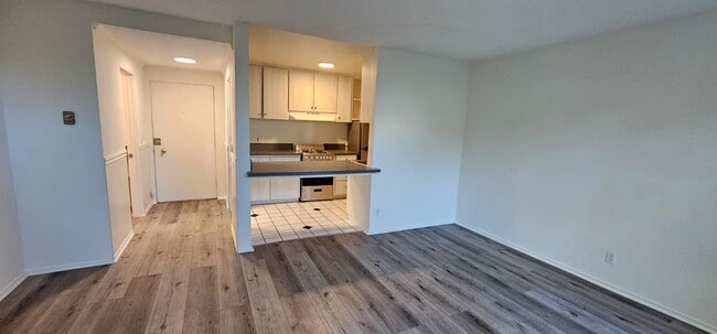 Photo - 7515 Van Nuys Blvd Unit 103
