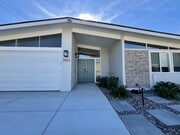 Photo - 2503 Aster St