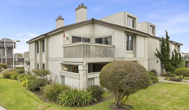 Photo - charming one-bedroom, one-bath retreat nestled in a serene beachside community