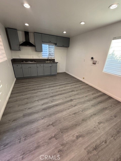 Photo - 13718 Hanwell Ave