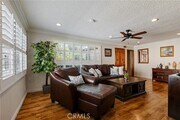 Photo - 513 E Hillsdale St House