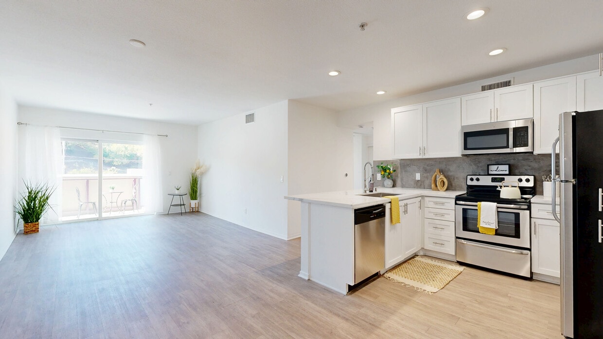 3D Tour - 3400 Cahuenga Blvd Los Angeles, CA 90068