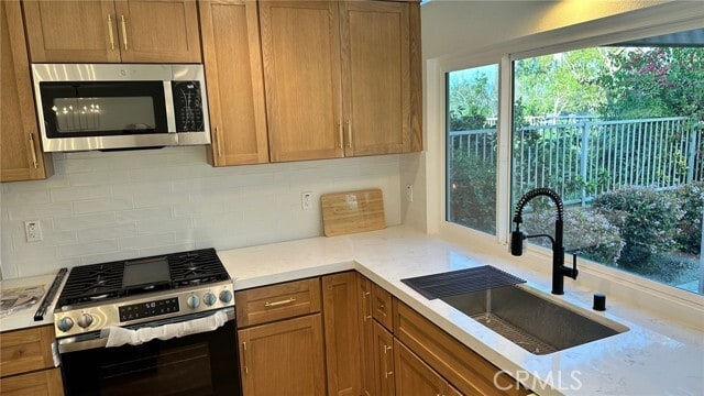 Photo - 29626 Michelis St