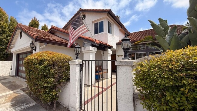 Building Photo - Luxury 4 bd in Carlsbad with Pool with AC