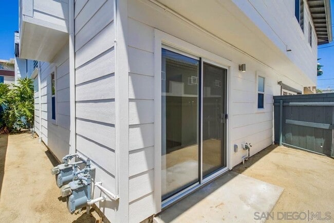 Photo - Modern Beach House