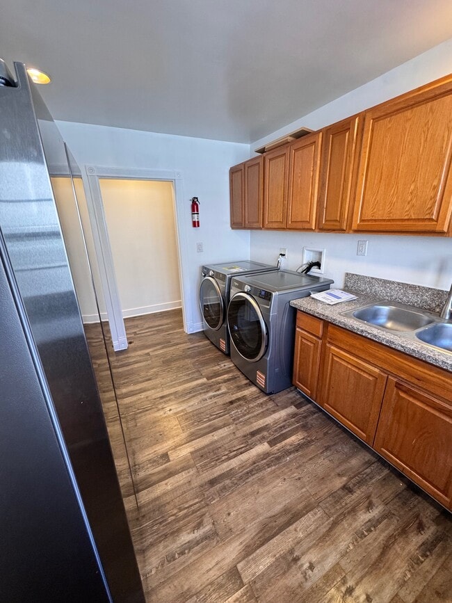 Kitchen - New washer dryer and refrigerator - 1261 1/2 S Plymouth Blvd Unit 1261.5