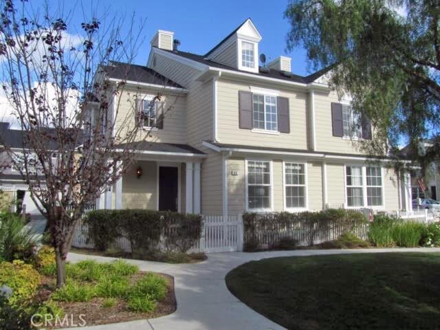 Building Photo - 46 Strawflower St