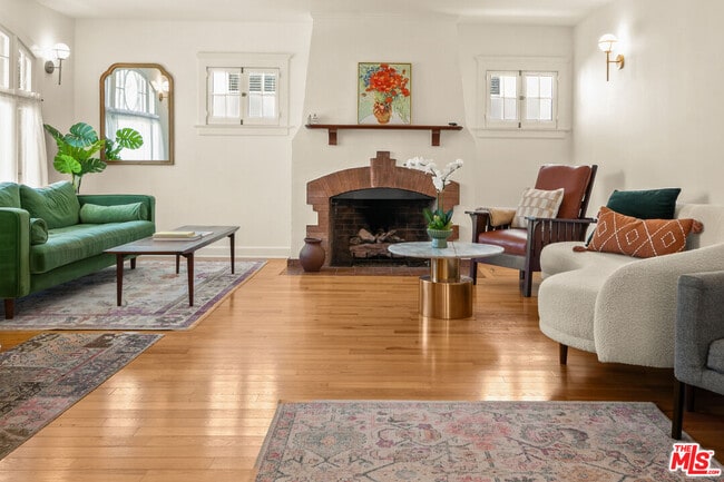 Photo - 944 S Hudson Ave