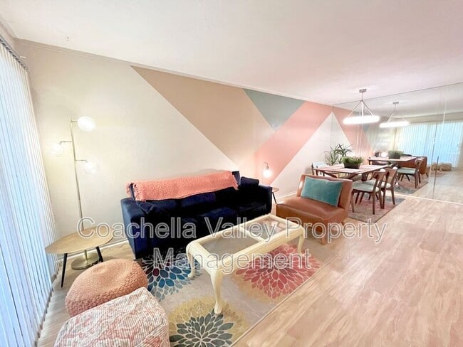 Building Photo - 2860 N Los Felices Rd Unit #100