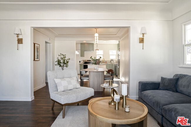 Photo - 7853 Brighton Ave