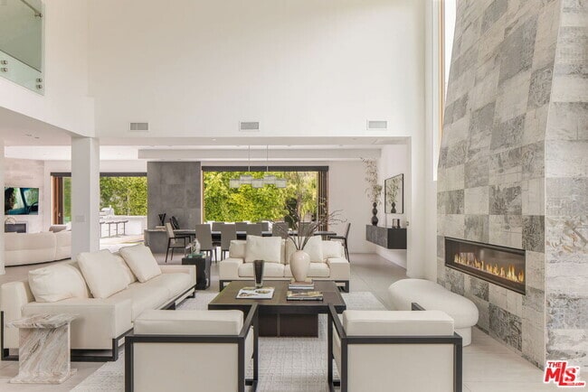 Building Photo - 12443 W Sunset Blvd Rental