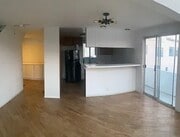 Photo - 712 9th St Apartments