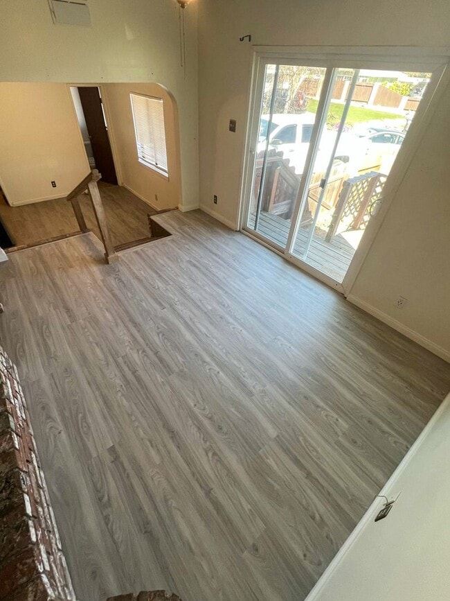 Photo - 1409 W Guava Ave Unit B