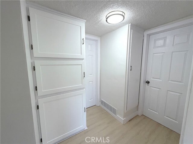 Photo - 11523 Menlo Ave Unit D