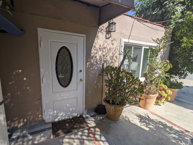 Photo - 328 S Almont Dr