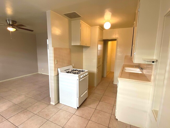 Photo - 1124 W Balboa Blvd Unit 4