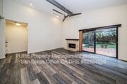 Photo - 2898 Woodridge Cir