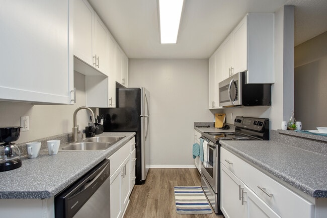 Photo - Shadow Ridge Apartments