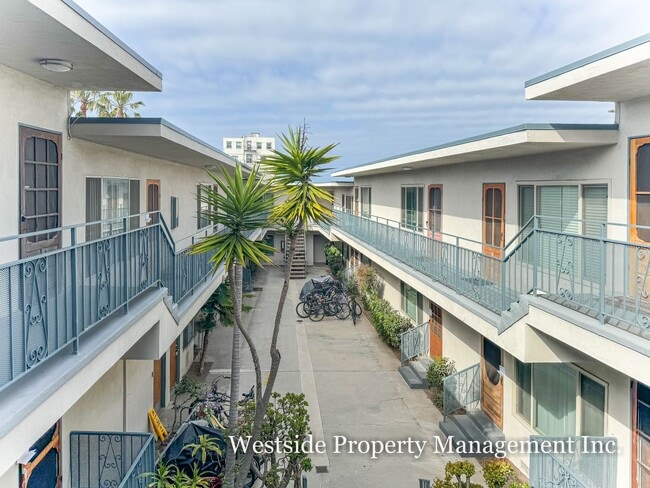 Photo - 45 Rose Ave Unit Z