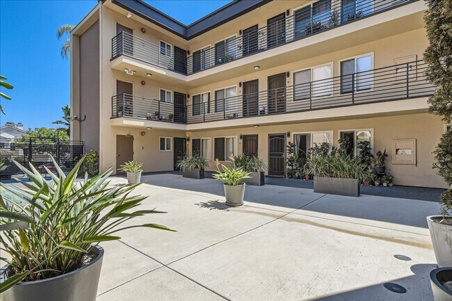 Photo - 4180 Louisiana St Unit 1K