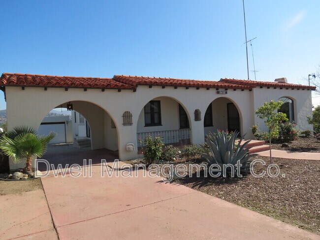 Photo - 8458 Golden Ave House