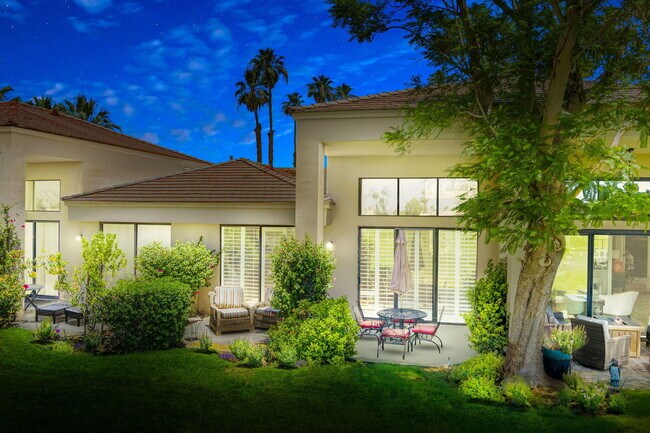 Photo - 80601 Oak-Tree