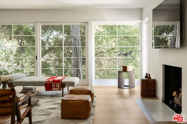 Photo - 2410 Nichols Canyon Rd