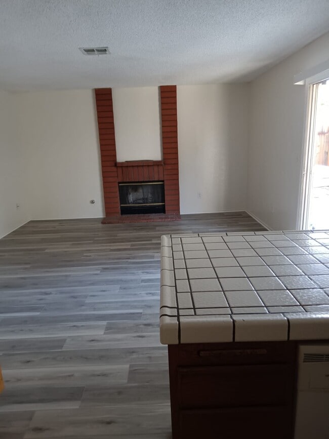 Photo - 1558 Arnica Ln