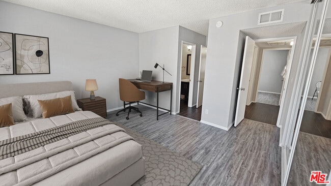 Photo - 9928 Sepulveda Blvd Unit 5