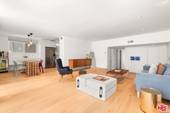 Photo - 854 18th St Unit 6