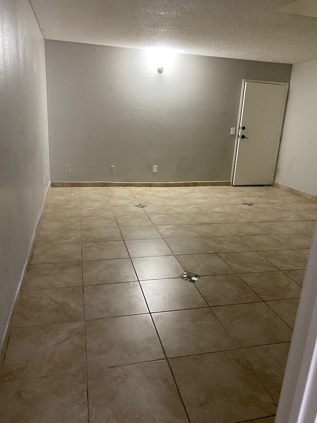 Photo - 6859 Laurel Canyon Blvd Apartments Unit 6