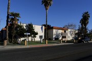 Primary Photo - The Courtyard Apartments 150 S San Jacinto...