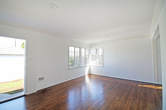 Photo - 1706 Pullman Ln Unit 1706 A (Rear)