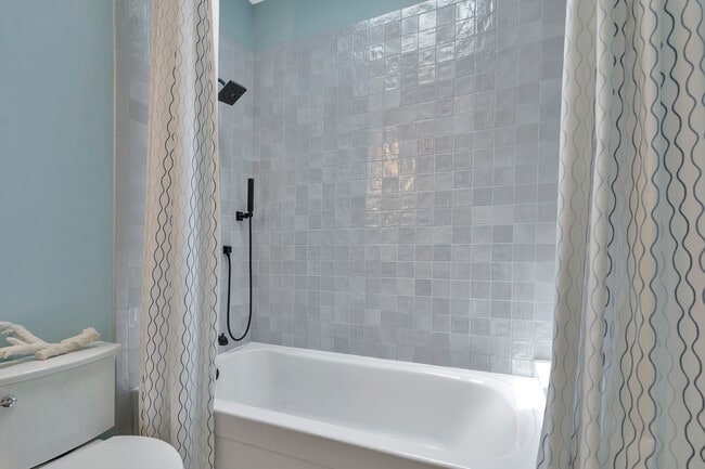 Photo - 416 Virginia St