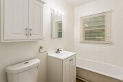 Photo - Charming 1-bedroom backhouse in Mentone!