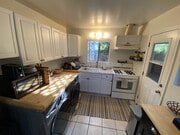 Photo - 562 N Grand St