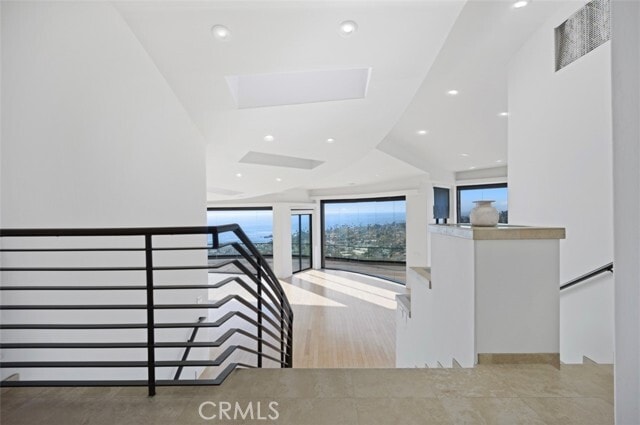 Photo - 648 Mystic View