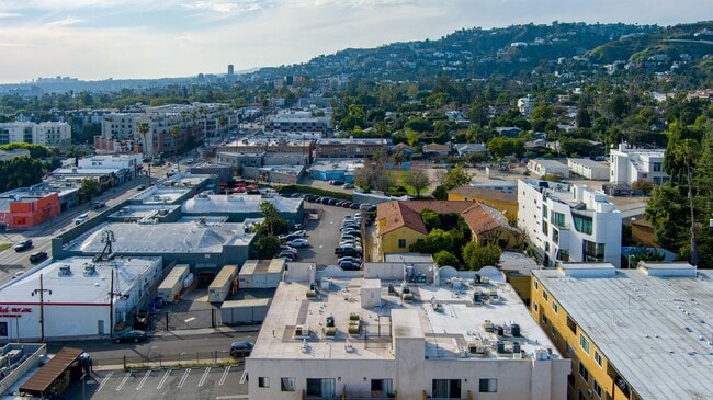 Photo - Vista Apartments