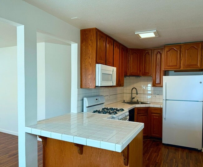 Photo - 1336-38 Knoxville St Unit 1336 Knoxville