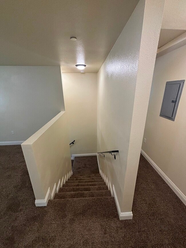 Photo - 428 W 75th St
