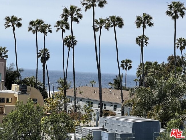 Photo - 2216 Main St Unit 204