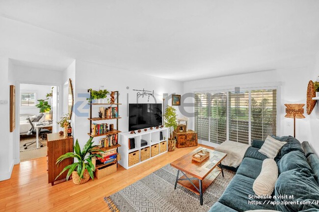 Photo - 2884 Sawtelle Blvd Unit 209