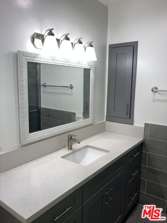 Photo - 1270 S Bronson Ave