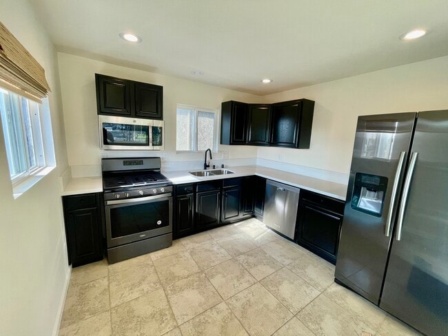 Photo - 16 Hermosa Ave Unit B