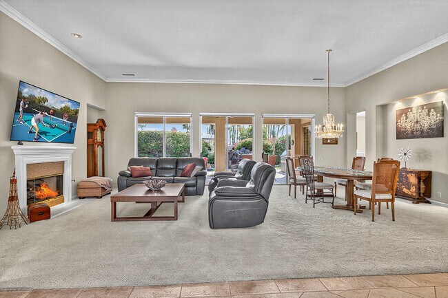 Photo - 4 Milano Cir