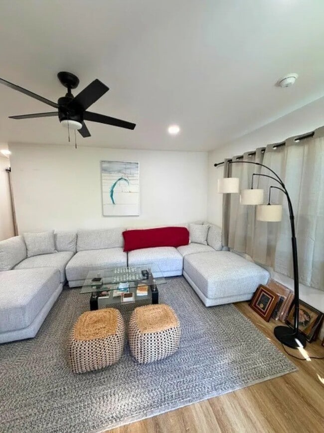 Photo - 715 Sunset Ave