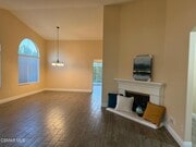 Photo - 1759 Amarelle St